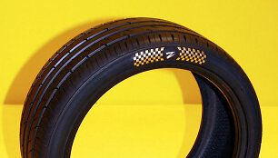 &bdquo;Z Tyre&ldquo; paauksuota padanga
