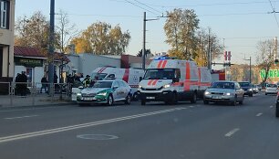 Mirtimi pasibaigusios avarijos vietoje