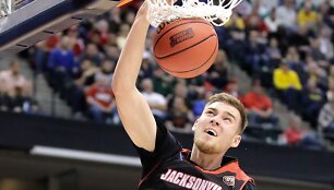 Norbertas Giga į (nr. 12) &bdquo;Louisville Cardinals&ldquo; krep&scaron;į įmetė 30 ta&scaron;kų