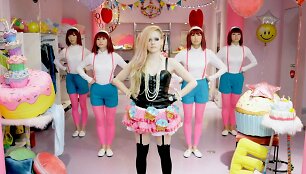 Avril Lavigne dainos &bdquo;Hello Kitty&ldquo; vaizdo klipe