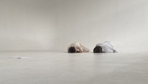 Justė Kraujelytė pristato dainą ir klipą &bdquo;Owe me&ldquo;