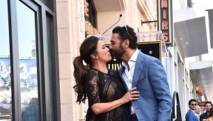 Eva Longoria su vyru Jose Antonio Bastonu