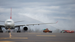 Orlaivio &bdquo;Airbus A330F&ldquo; sutikimo akimirka