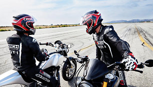 Keanu Reeves aistra - motociklas KRGT-1