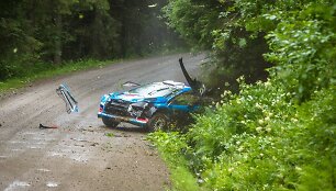 A.Lukjaniuko ir A.Arnautovo avarija