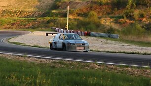 &bdquo;XTRA Racing&ldquo; komandos &bdquo;Mitsubishi Lancer Evo&ldquo;
