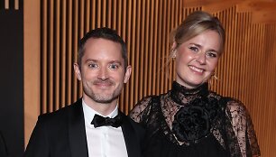 Mette-Marie Kongsved ir Elijah Woodas