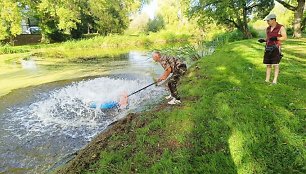 Prijungus specialią orapūtę vos per porą valandų pavyko deguonies lygį vandenyje pakelti iki 4 mg/l