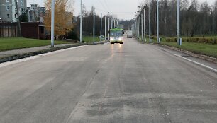Tokia atnaujinta A&scaron;igalio gatvė po remonto spalį gyventojus džiugino neilgai