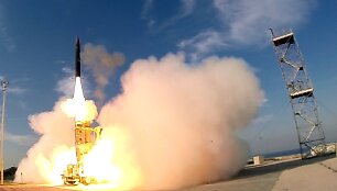 Izraelis i&scaron;bandė prie&scaron;raketinės gynybos sistemos &bdquo;Arrow 3&ldquo; raketą