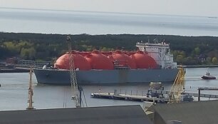 Greta laivo &bdquo;Independence&ldquo; prisi&scaron;vartavo dujovežis &bdquo;Arctic Voyager&ldquo;