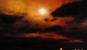 Vaizdas, kurį stebėjo Honolulu gyventojai po &bdquo;Starfish Prime&ldquo; sprogimo