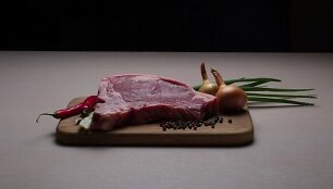 Vietoje brandinta jautienos nugarinė