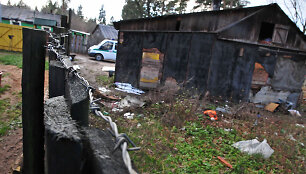 Tabore tvorų vir&scaron;us apkaltas spygliuota viela