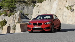 BMW M235i