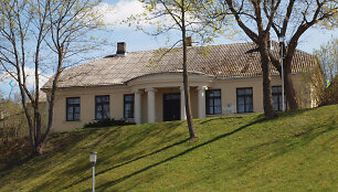 Okuličiūtės dvarelis