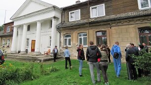 Namo gyventojai susirinkime pritarė pasiūlymui rengti investicinį projektą pastato renovacijai