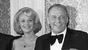 Frankas Sinatra ir Barbara Sinatra 1976 metais