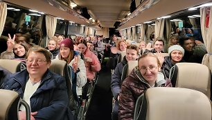 Kelionė humanitariniu autobusu, vežančiu pabėgėlius i&scaron; Lvivo