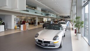 BMW salonas