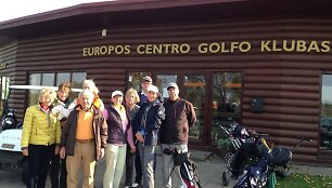 Pasaulinio viengungių golfo klubo nariai su Europos centro golfo klubo nariais