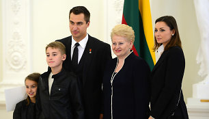 Dalia Grybauskaitė su Dainiaus Zubraus šeima