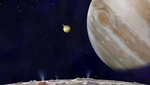 Jupiterio palydovo Europos paviršiuje yra sūraus vandens