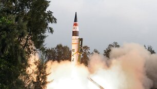 &bdquo;Agni V&ldquo; balistinės raketos startas