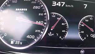  900 AG Mercedes-Benz S-Class įsibėgėjo iki 347 km/val
