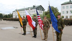 Pratybose &bdquo;Stiprus husaras 2016&ldquo; operacijas vykdys &scaron;auktiniai, rezervo kariai ir sąjungininkai i&scaron; JAV ir Lenkijos