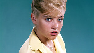 Sue Lyon