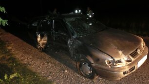 I&scaron; kirgizo pagrobtas automobilis, vairuojamas jonavi&scaron;kim padar eismo įvykį.