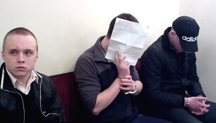 Trys i&scaron; keturių kaltinamųjų &scaron;ioje byloje yra suimti