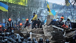 Kijeve protestuotojai susirėmė su Ukrainos milicija