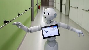 Robotas pradėjo dirbti ligoninėje