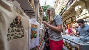 Rusijoje graibstomi mar&scaron;kinėliai su Vladimiro Putino atvaizdu