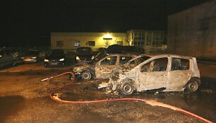 Kretingoje užsidegė autovežis 2015 m. sausio 03 d. 