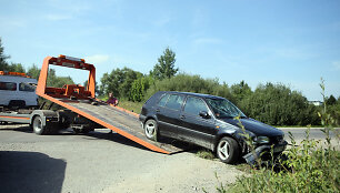 &bdquo;Volkswagen Golf&ldquo; nuslydo nuo kelio