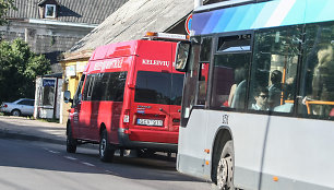 Autobusų ir troleibusų keleiviams tenka prisitaikyti prie naujų važinėjimo po Vilnių ypatumų