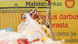 Vilniečiai raginami aukoti maisto produktus skurstantiems