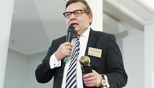 Apdovanojimų akimirkos.