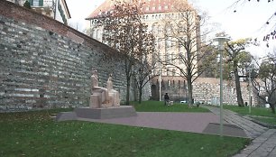 Taip atrodys Budapešte iškilsiantis paminklas diddžiajam kunigaikščiui Jogailai ir Jadvygai Anžu 