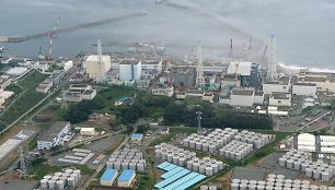 Fukušimos operatorius aptiko radioaktyvaus vandens nuotėkį iš vieno vamzdžio.