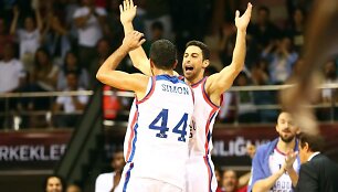 &bdquo;Anadolu Efes&ldquo; triumfas