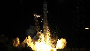 &bdquo;SpaceX&ldquo; raketos pakilimas