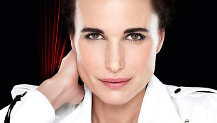 Andie MacDowell – „Revitalift Laser“ reklamos veidas