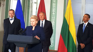 Estijos prezidentas Toomas Hendrikas Ilvesas, Lietuvos prezidentė Dalia Grybauskaitė, Latvijos prezidentas Andris Bėrzinis ir JAV prezidentas Barackas Obama