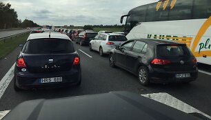 Spūstis 76-80 kelio Vilnius-Kaunas kilometre