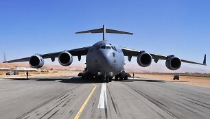 Čagčarano oro uoste nutūpęs lėktuvas C17 &bdquo;Boeing Globemaster III&ldquo;