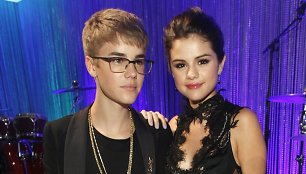 Justinas Bieberis ir Selena Gomez 2011-aisiais